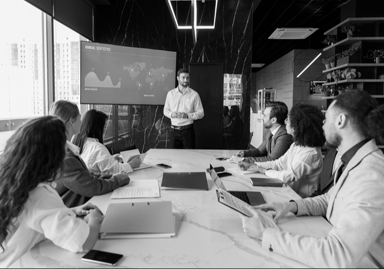 What Is Ethical Leadership? Traits, Real-World Examples, Challenges and Why It Matters